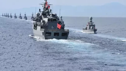 “Mavi Vatan-2025” Tatbikatı Yunanistan’da geniş yankı uyandırdı!