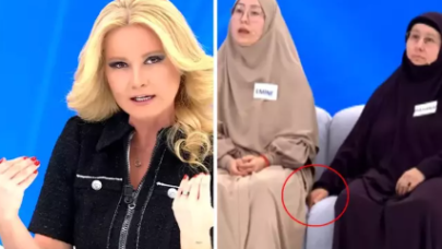 Canlı yayında hayrete düşüren görüntü! Müge Anlı'ya büyü mü yapıldı?