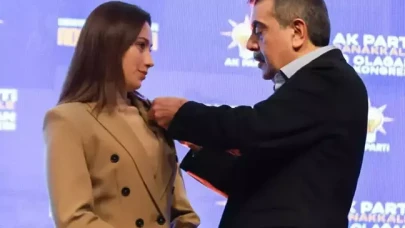 Türkiye'nin en genç belediye başkanı AK Parti'ye katıldı