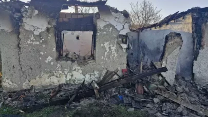 Şok edici olay: 84 yaşındaki adam evinde yanmış halde bulundu!