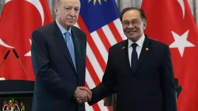 Seçtiği şarkı gündem oldu! Malezya Başbakanı İbrahim'den bomba Erdoğan paylaşımı