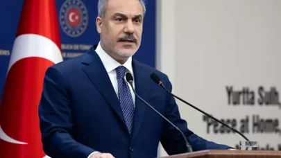 Bakan Fidan'dan Suriye'nin yeni yönetimine çağrı