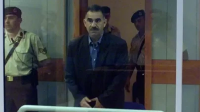 Teröristbaşı Abdullah Öcalan konuştu: PKK kendini feshetmeli