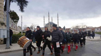 Uluslararası Balkan Halk Oyunları Festivali Coşkusu