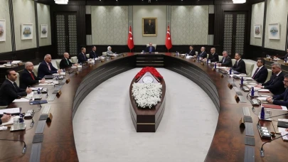 AK Parti kulislerinde konuşulan kabinede değişim senaryoları