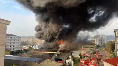 Çekmeköy’de lastik fabrikasında büyük yangın!