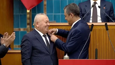 CHP rozeti takan Cemal Enginyurt'a soruşturma!