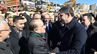 Bakan Kurum'dan sosyal konut ve kira sorununa çözüm: "Neşter vuruyoruz"