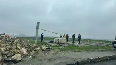 Esenyurt'ta boş arsada kanlar içinde erkek cesedi bulundu!