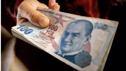 Emekliler için 3 maaş hakkı! Uzman isim maaşları açıkladı