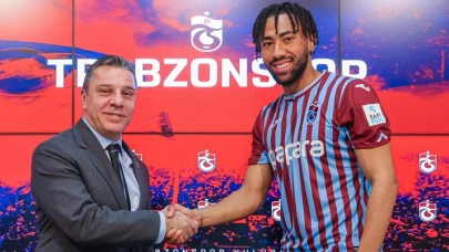 Trabzonspor,  yeni transfer Folcarelli için imza töreni düzenledi