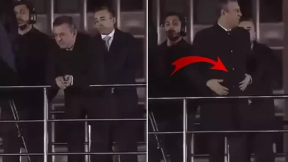 Eylemcinin telefonu çalındı,  Özgür Özel ceplerini kontrol etti