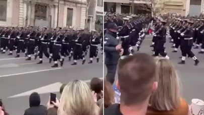 Yunan askerlerinden skandal Türkiye sloganı