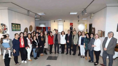 Nazilli Belediyesi El Sanatları Kursiyerlerinden 'Zamanın Renkleri' Sergisi