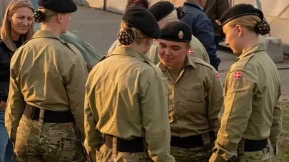 O Avrupa ülkesinde kadınlara askerlik zorunlu oluyor