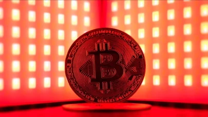 ABD Başkanı Trump'ın açıklaması sonrası Bitcoin resmen uçtu