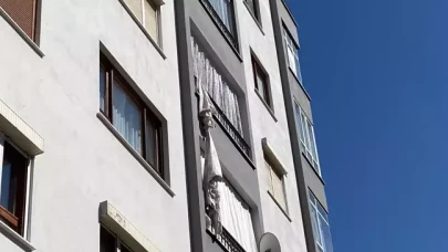 Konya’da film gibi olay: Çarşaflarla balkondan inerken zemine çakıldı!