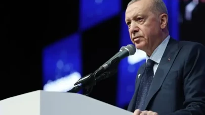 Erdoğan'dan Özgür Özel’e sert tepki: “Siyasi mandacılık talep ediyor”