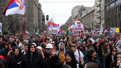 Sırbistan’da "ülke tarihinin en kalabalık protestosu"