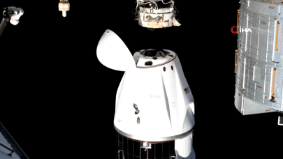 Uzayda mahsur kalan NASA astronotlarının dünyaya dönüş yolcuğu başladı