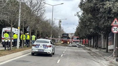 İnşaattaki iskele çöktü! 5. kattan yere düştüler,  ağır yaralılar var