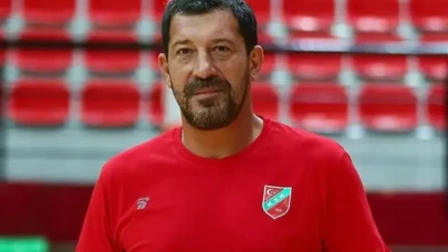 Ufuk Sarıca hastaneye kaldırıldı!