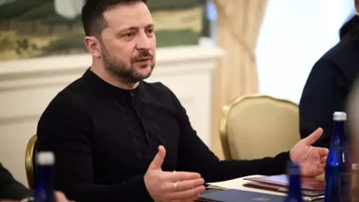 Zelenskiy,  Beyaz Saray'daki kavga sonrası bambaşka karşılandı