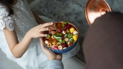 Bayramda şeker tüketimine karşı uyarı: “Peynir,  ağız ortamının pH değerini yükseltir”