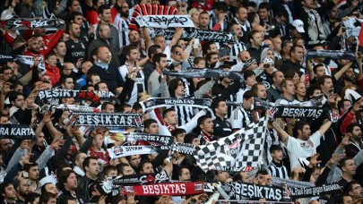 Geldiğinde taraftarı heyecandan uyutmayan yıldız futbolcu Beşiktaş'tan ayrılıyor