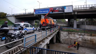 İzmir'de derede erkek cese.di bulundu