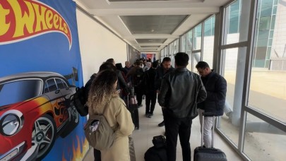 İranlılar Türkiye sınır kapısında yoğunluk oluşturdu