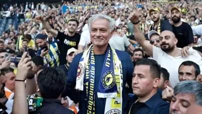 Jose Mourinho,  kendi adının marka haklarını geri kazandı