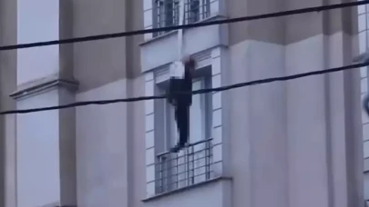 İstanbul'da çok konuşulan olay: Evin balkonundan kendini astı!