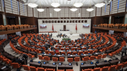 İBB Meclisinde yolsuzluk iddialarına ilişkin komisyon kurulması teklifi reddedildi