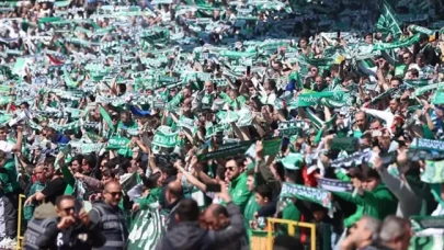 2. Lig'e yükseldiler! Bursaspor,  şampiyon oldu