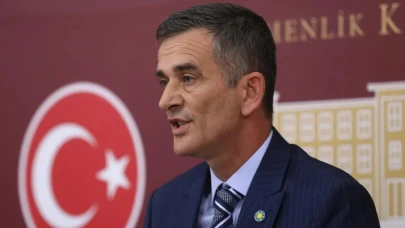 Ümit Dikbayır'ın yeni partisi açıklandı! Rozetini genel başkan takacak