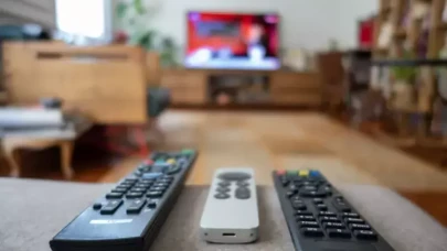 29 Ekim Çarşamba TV yayın akışı! Bugün televizyonda hangi diziler var? Kanal D, Show TV, TRT1, ATV, Star...