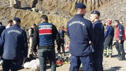 Akyazı’da yol yapımında feci olay: Kuyuya düşen işçi hayatını kaybetti