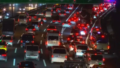 İstanbul’da trafik çilesi: Yoğunluk yüzde 76’ya ulaştı