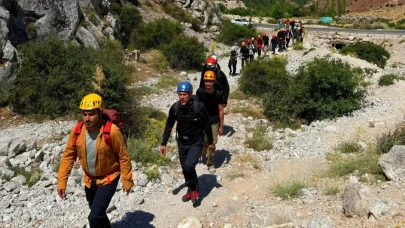 Niğde’de Cumhuriyet’in 102. yılına özel tırmanış: 102 dağcı Emler Zirvesinde
