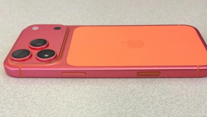 iPhone 17 Pro'nun renk değiştirme sorunuyla başı dertte