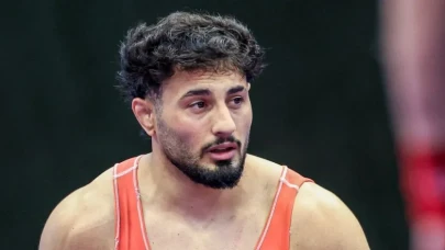 Milli Güreşçi Muhammed Halit Özmuş, Dünya 23 yaş altı Şampiyonası’nda gümüş madalya kazandı