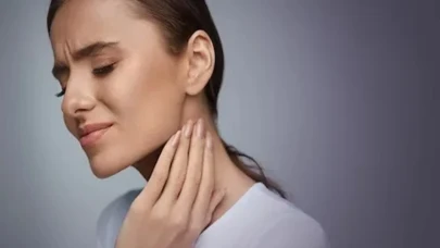 Uzmanlar uyarıyor: Teknoloji çağının en sinsi hastalığı boyun düzleşmesi