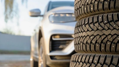 Aracı olanlar dikkat okumadan yola çıkmayın! Kış lastiği zorunluluğu bu tarihte başlıyor