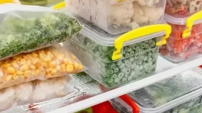 Dondurucuya koyduğunuzda tehlikeye dönüşen sağlıklı yiyecekler