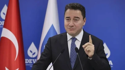 Ekonominin başına mı geçiyor? Ali Babacan'dan açıklama geldi