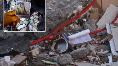 Anne, baba ve 2 evlada mezar olan binanın enkazından çıkan not yürekleri dağladı