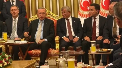 Şok İddia: AK Parti, Babacan’a zeytin dalı mı uzattı?