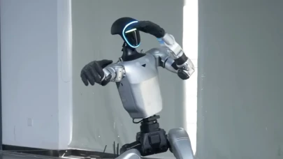 İnsansı robot Unitree G1 yeni 'kung fu' videosuyla gündemde