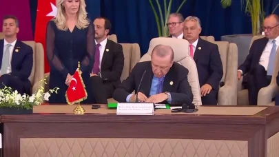 Cumhurbaşkanı Erdoğan, Gazze'deki Ateşkes Mutabakatına imza attı